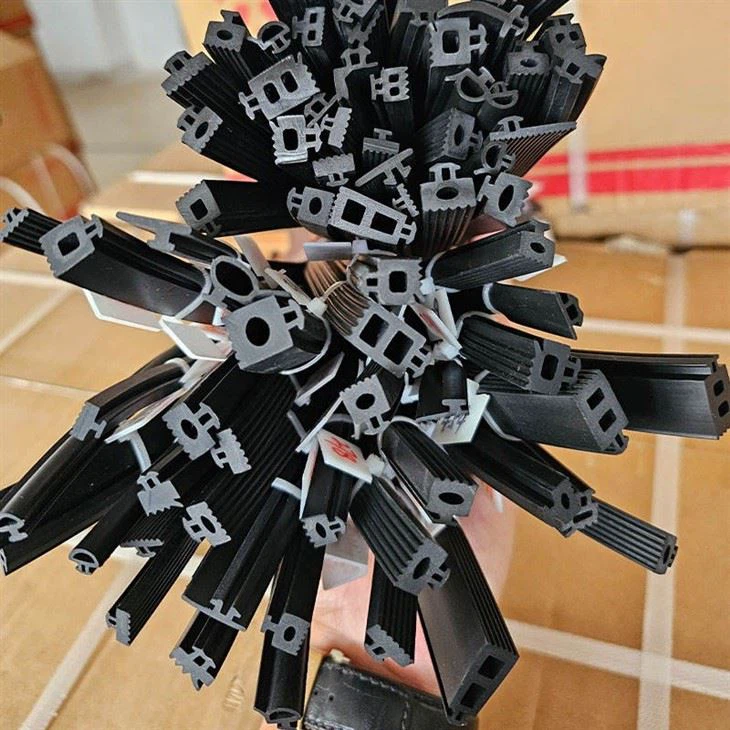 EPDM гумовий П-подібний профіль